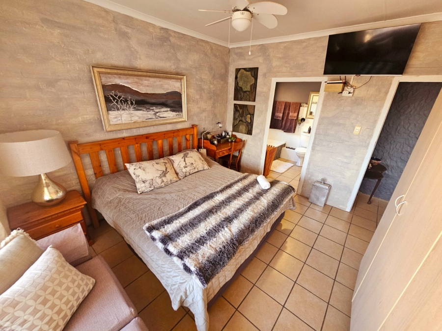 To Let 3 Bedroom Property for Rent in Stilbaai Wes Western Cape
